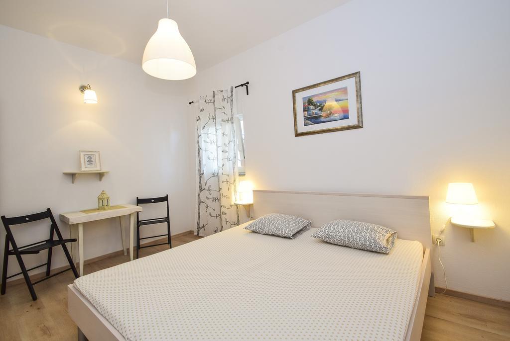 Amadrian Apartments Šibenik Esterno foto