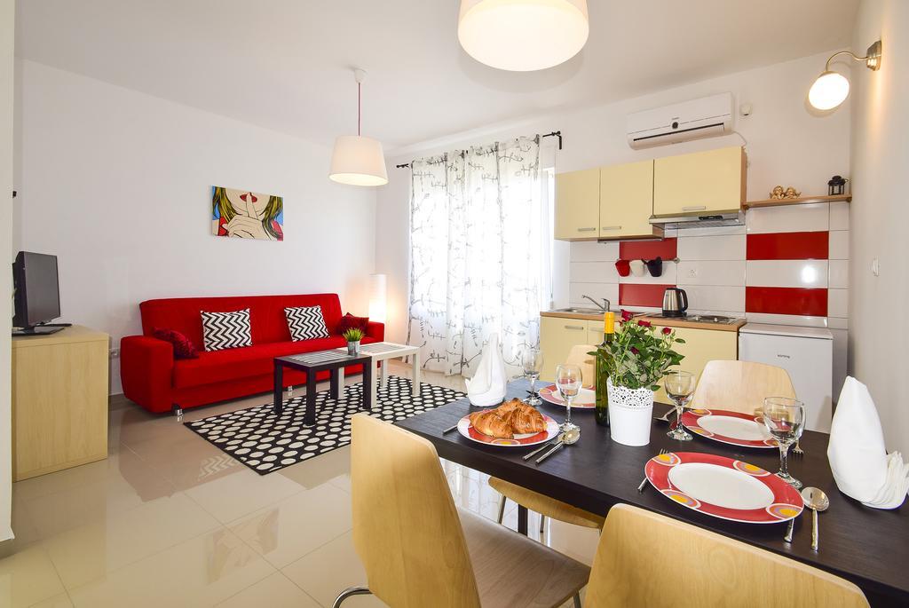 Amadrian Apartments Šibenik Esterno foto
