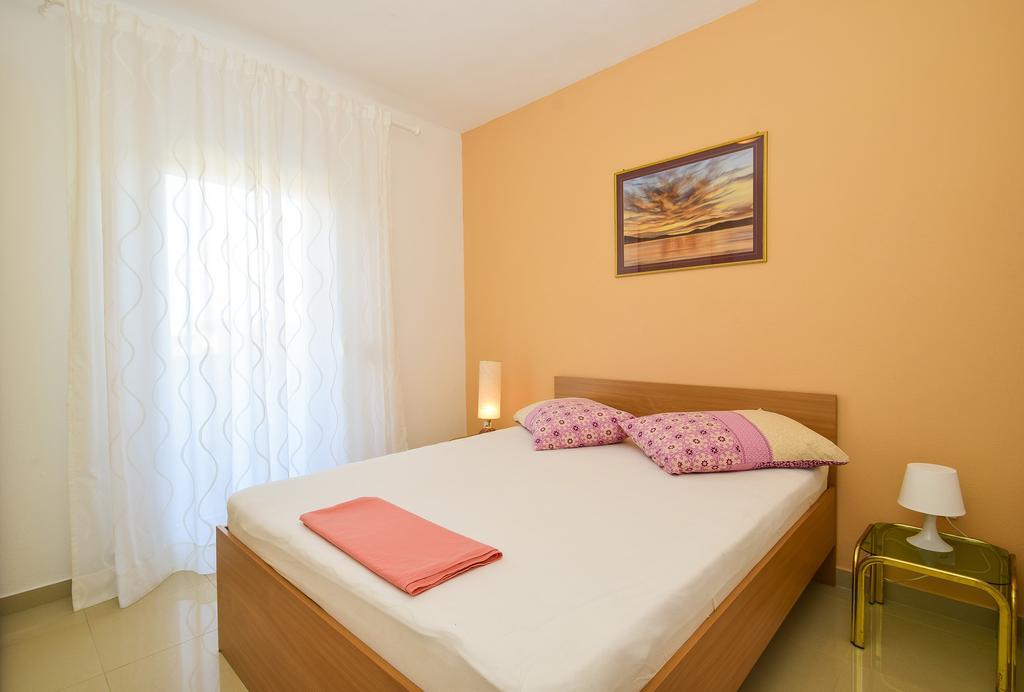 Amadrian Apartments Šibenik Esterno foto