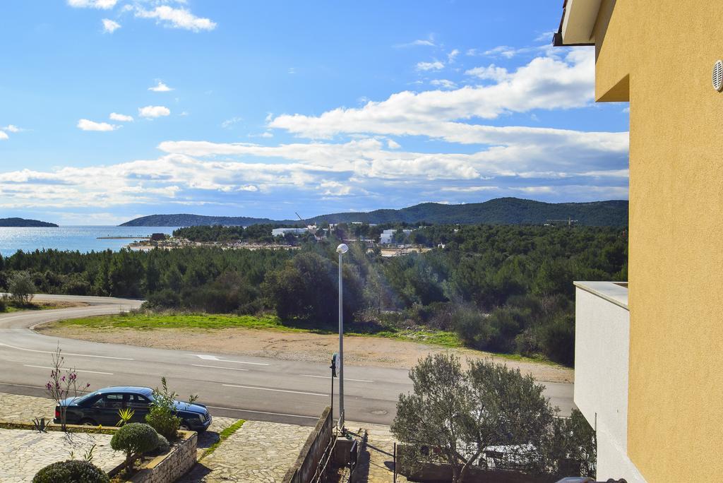Amadrian Apartments Šibenik Esterno foto